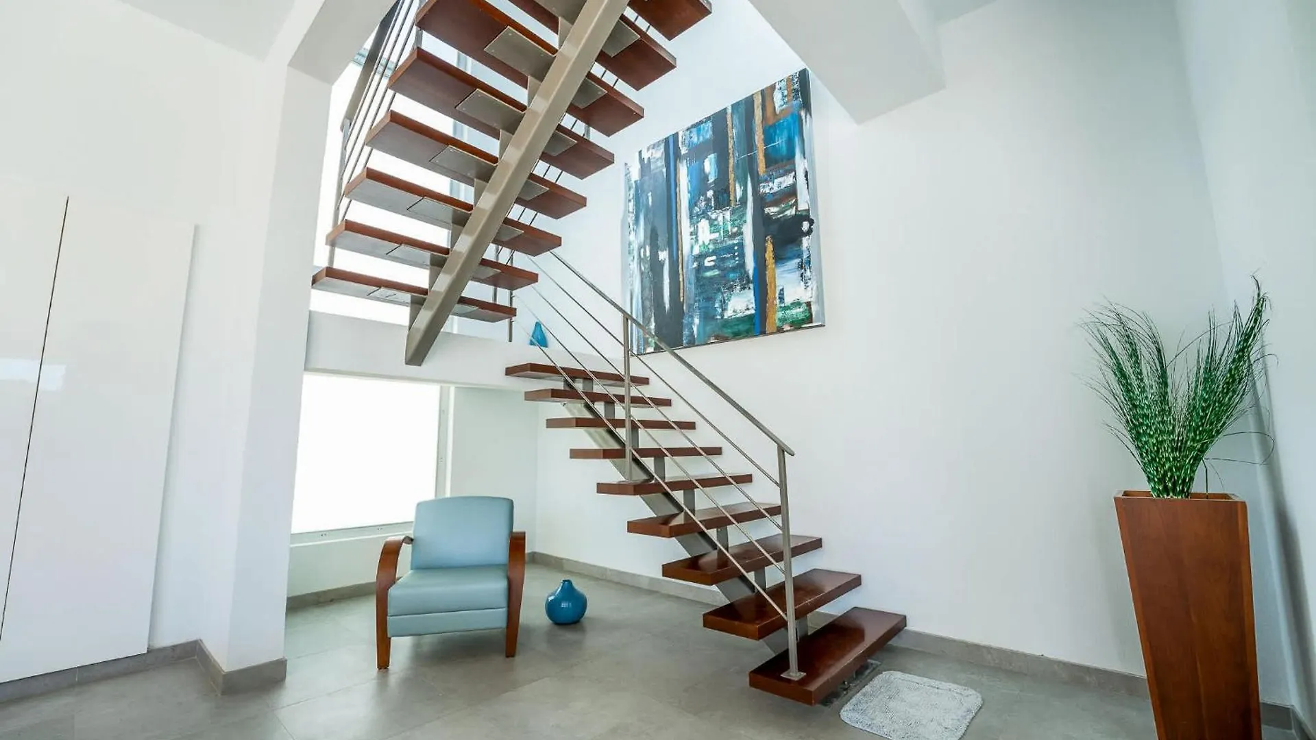 Oceanside 3 Bedroom Luxury Villa With Private Pool, 500Ft From Long Bay Beach -V5