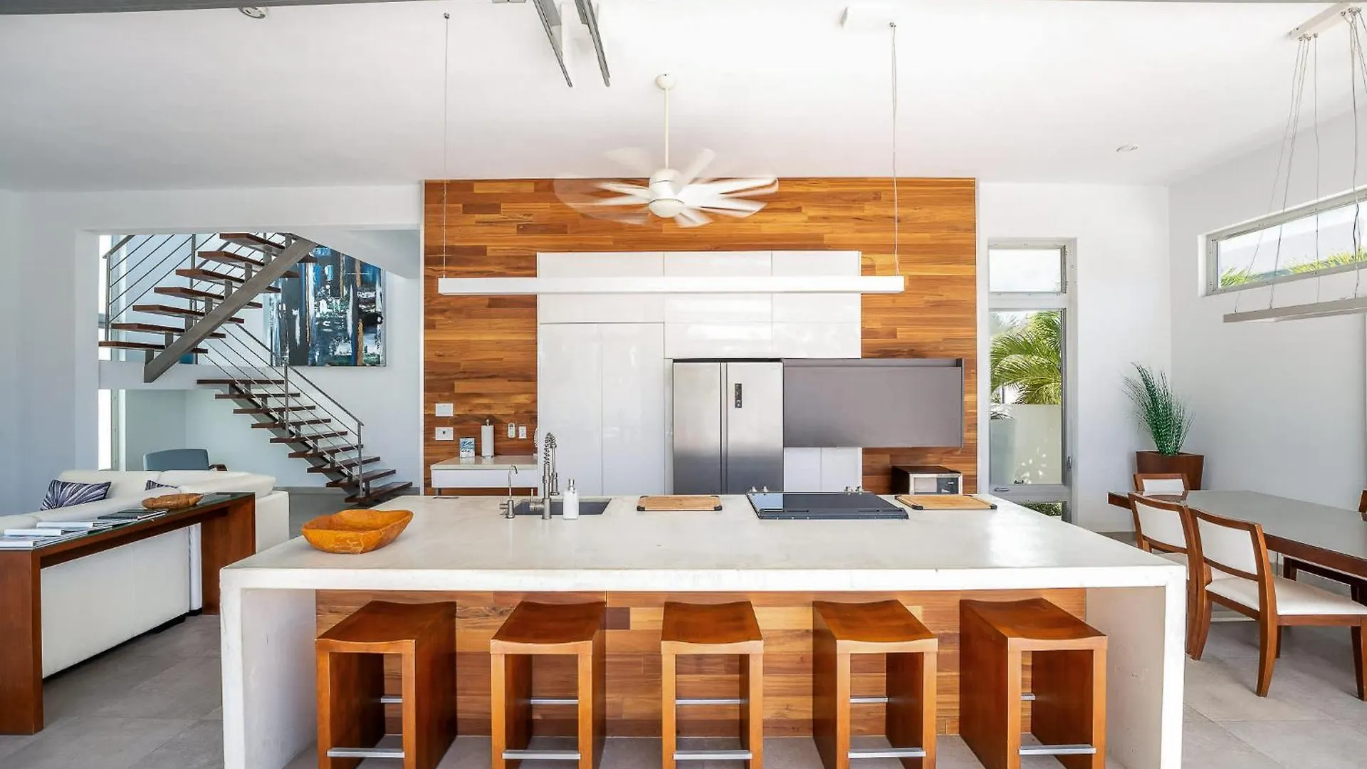 Oceanside 3 Bedroom Luxury Villa With Private Pool, 500Ft From Long Bay Beach -V5
